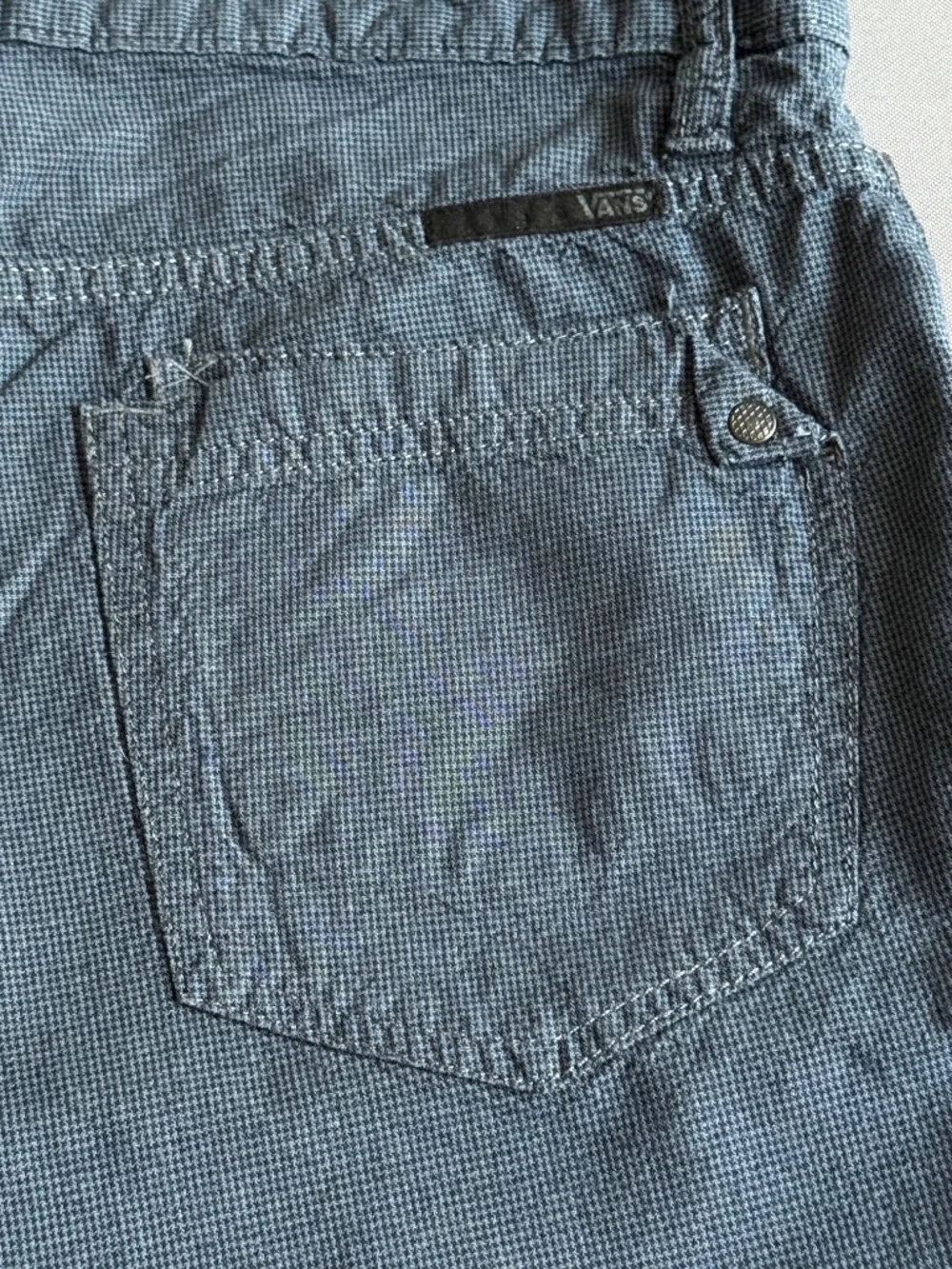 Vans Shorts Size 28